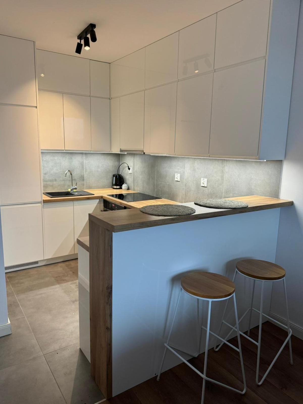 Sky Tower Self Check In 1 Bedroom Apartment Rzeszów Exterior foto