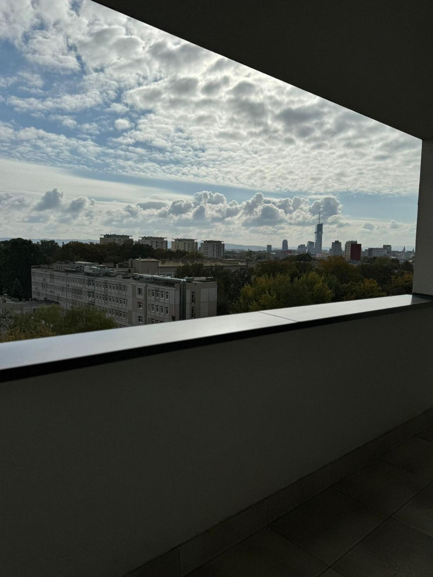 Sky Tower Self Check In 1 Bedroom Apartment Rzeszów Exterior foto